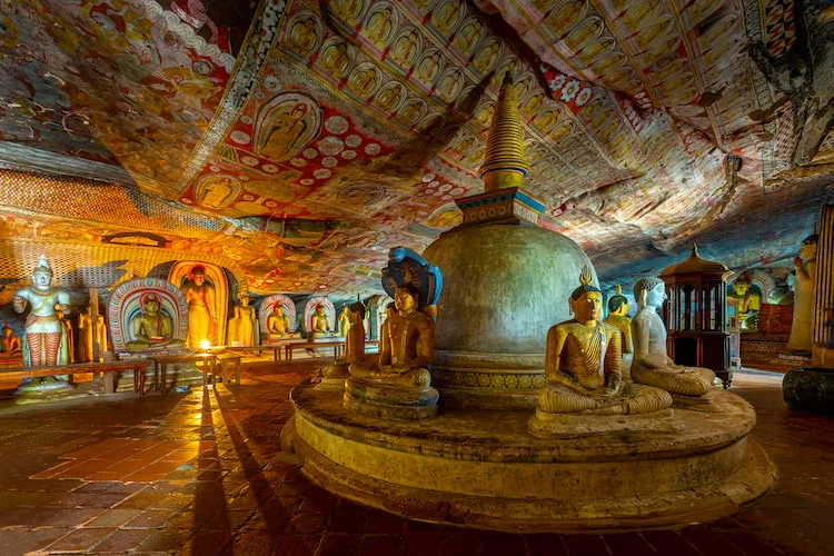 Dambulla Cave Temple (Golden Temple)