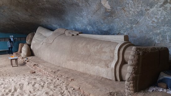 Habuthala Viharaya (Tharulengala Monastery)