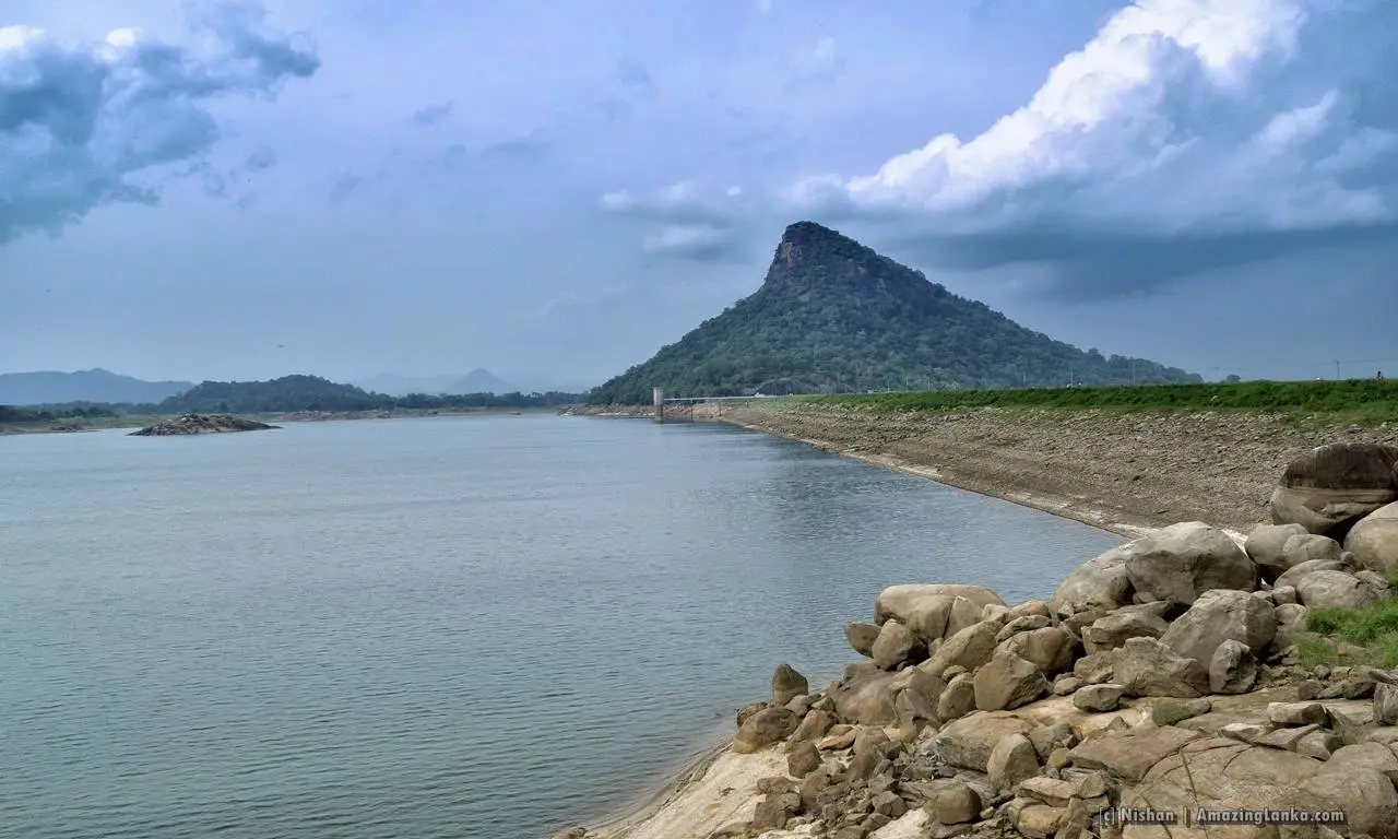 Senanayaka Samudraya (Inginiyagala)