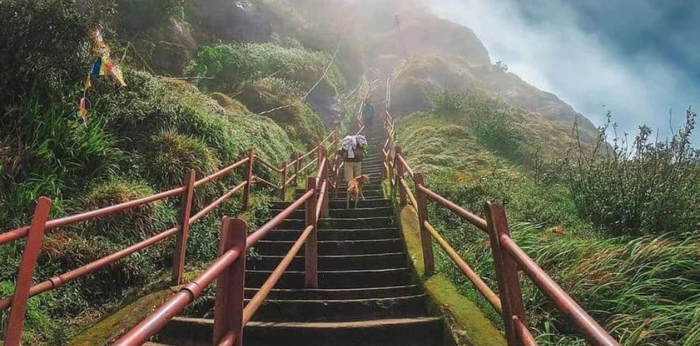 Sri Pada (Adam's Peak)